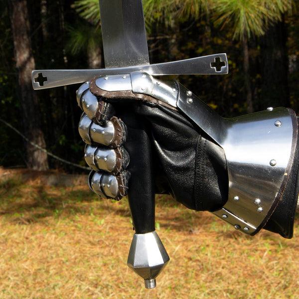 Articulated Hourglass Gauntlets - Medieval Replicas