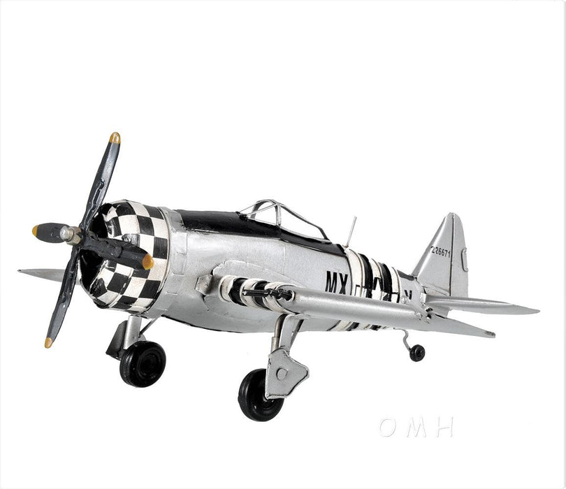 1943 Republic P-47 Bomber-Fighter Aeroplane model - Medieval Replicas