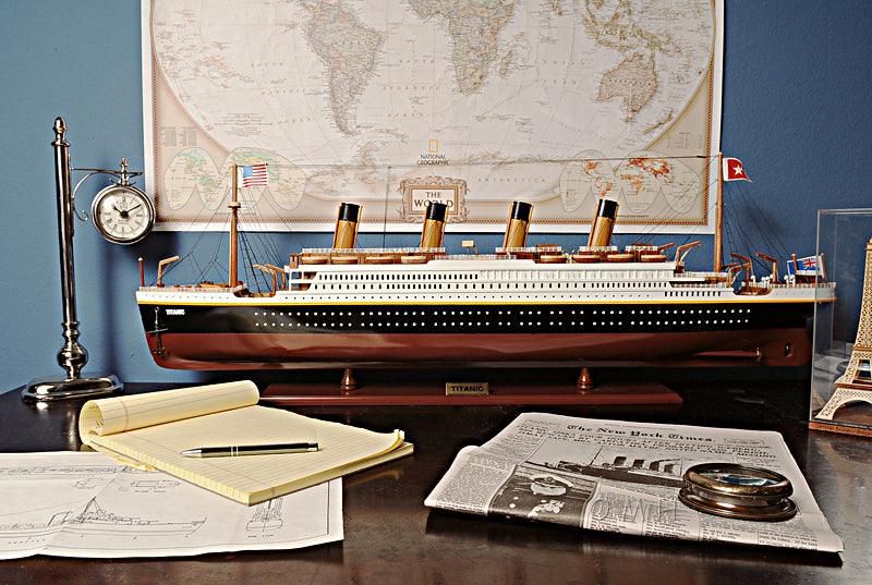 Handcrafted RMS Titanic Midel Ship Large with Display Case - Medieval Replicas