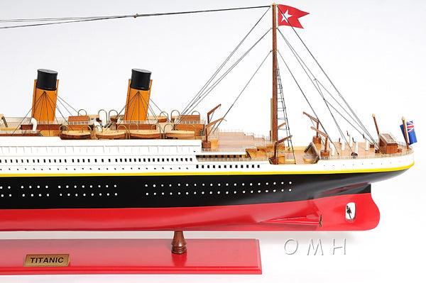 Handcrafted TITANIC PAINTED XL Ship Model 56" Long - Medieval Replicas