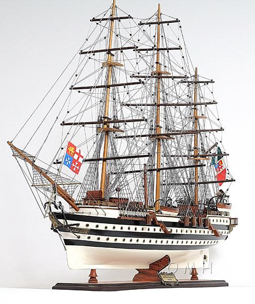 AMERIGO VESPUCCI PAINTED Ship Model - Medieval Replicas