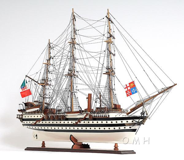 AMERIGO VESPUCCI PAINTED Ship Model - Medieval Replicas