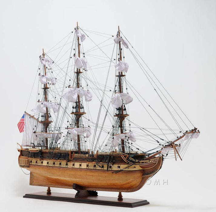 Handcrafted  USS Constitution Large Model Ship With Display Case Home Decor - Medieval Replicas