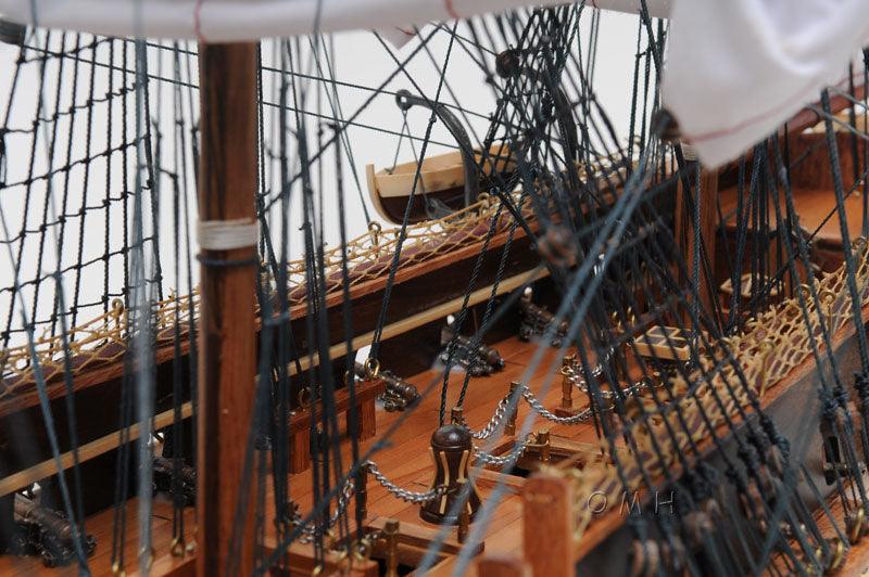 Handcrafted USS Constitution Large Ship Model With Floor Display Case - Medieval Replicas