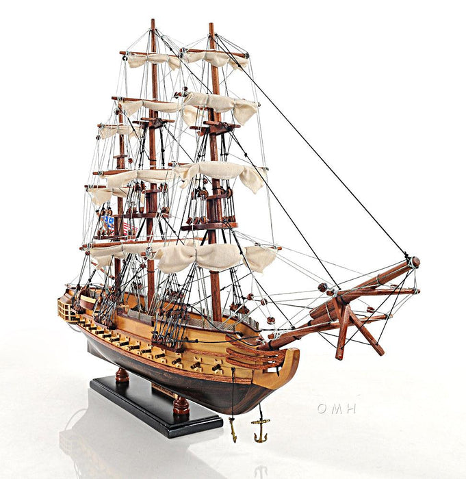 Handcrafted USS Constitution Small Model Ship With Display Case - Medieval Replicas