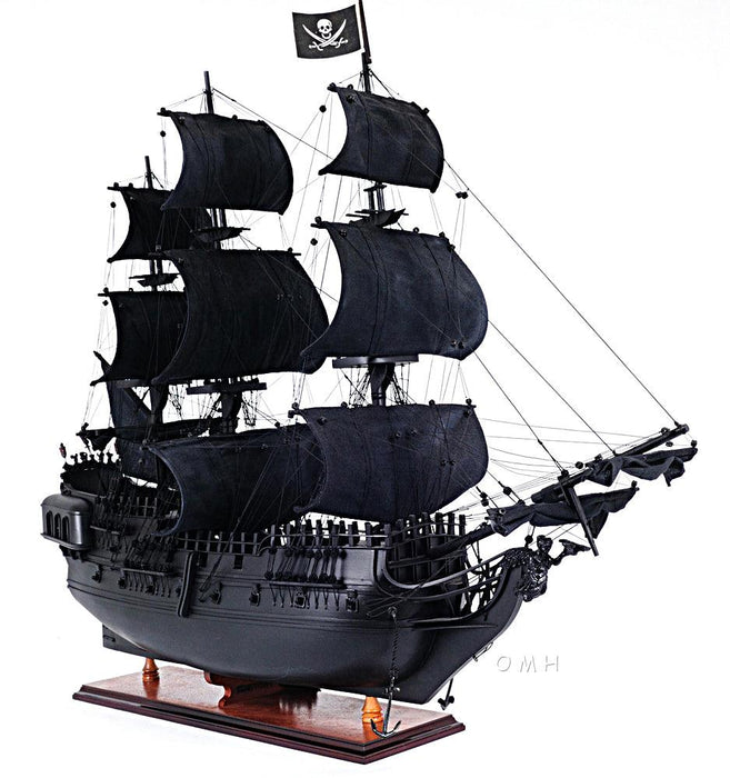 Handcrafted Black Pearl Pirate Ship Large Model With Table Top Display Case - Medieval Replicas