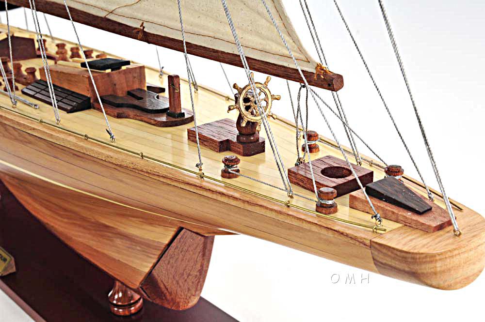 ENDEAVOUR 40" "British Sailboat" Handcrafted Wooden Model Boat - Medieval Replicas