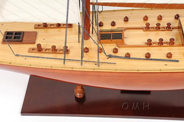 Endeavour XL Wooden Yacht Model - Medieval Replicas