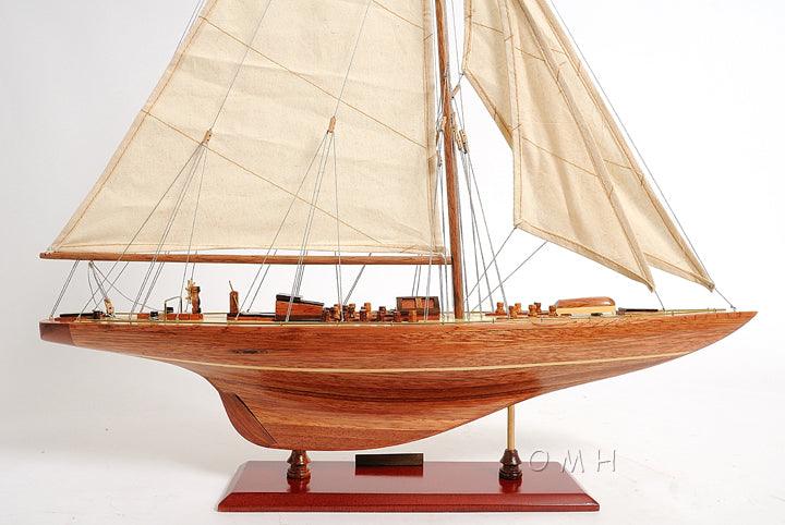 Endeavour Small handcrafted wooden model  boat - Medieval Replicas