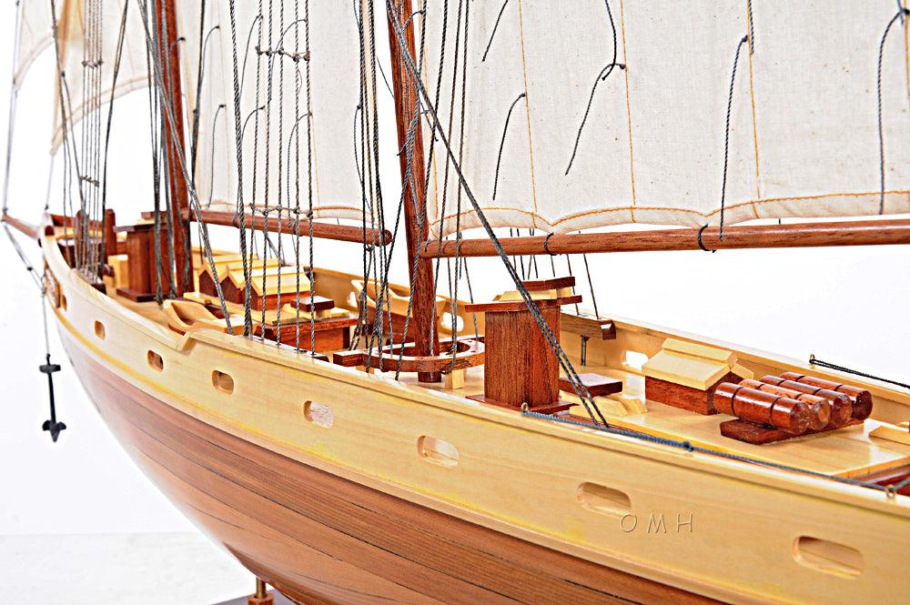 Bluenose II FULLY ASSEMBLED Handcrafted Wooden Model Boat - Medieval Replicas