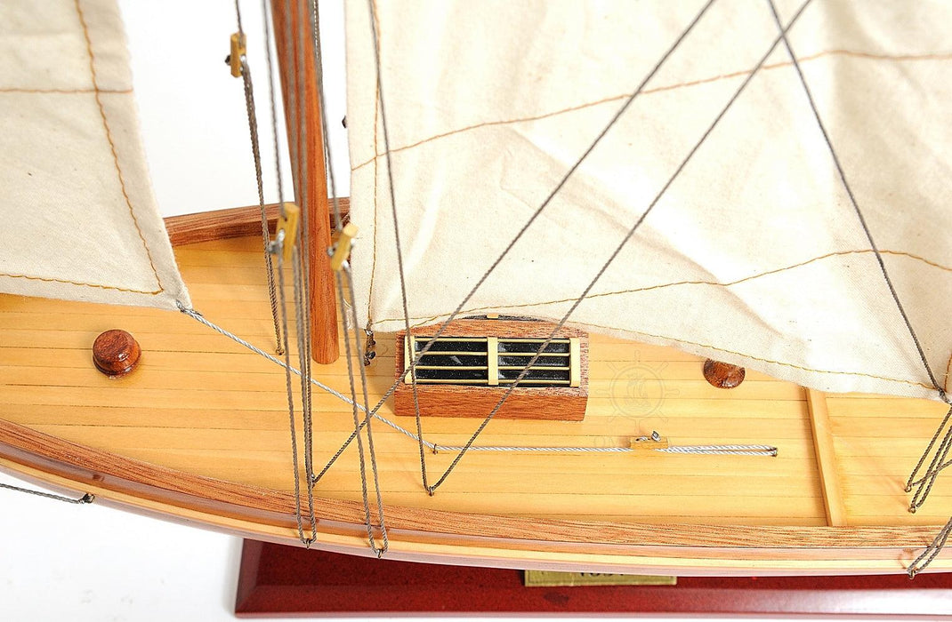 America Cup Racing Yacht Fully Assembled Model - Medieval Replicas