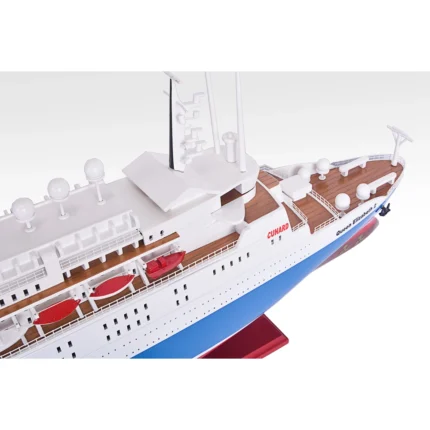 C047 Queen Elizabeth II Painted Large Cruiseship Model c047-queen-elizabeth-ii-painted-large-cruiseship-model-l02.jpg