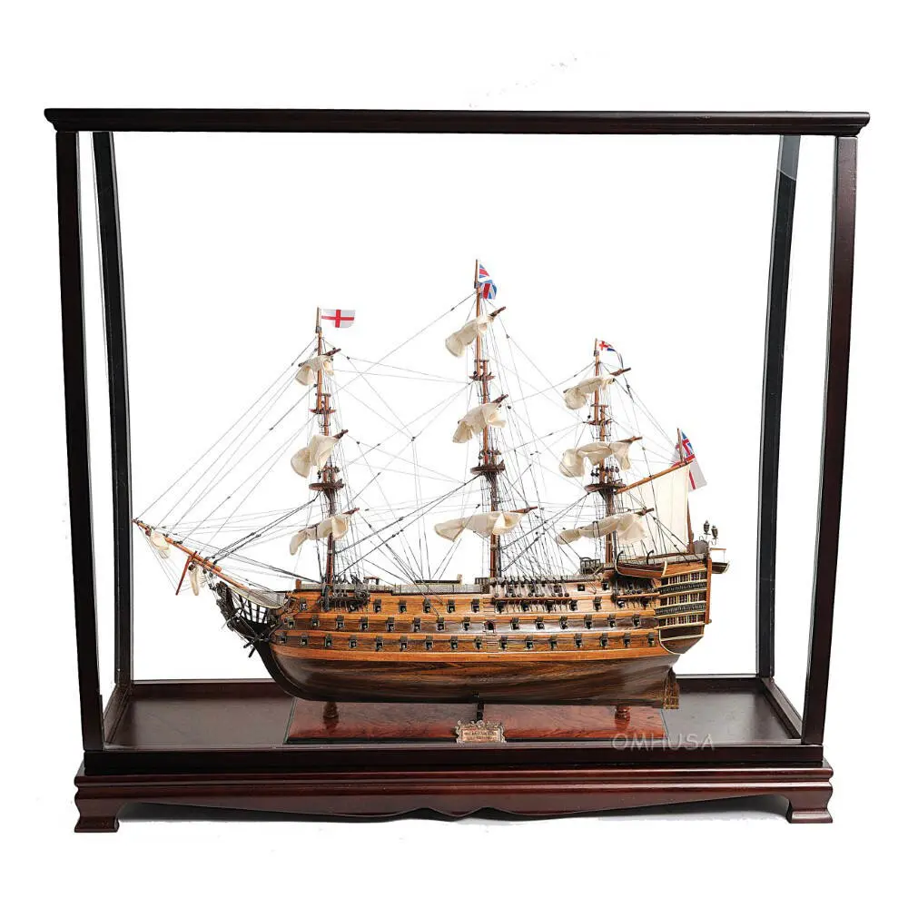 T033A-HMS-VICTORY-MIDSIZE-WITH-DISPLAY-CASE-L01.webp HMS Victory Midsize With Display Case