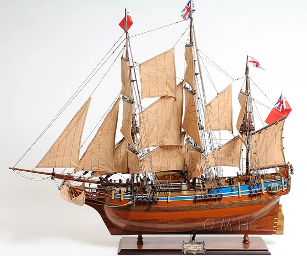 T108-HMS-BOUNTY-L01.webp HMS Bounty Admiral Line
