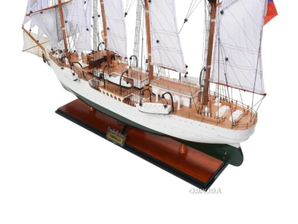 Esmeralda Painted Admiral Line