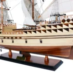 Mayflower Medium - Fully Assemble Captain Line