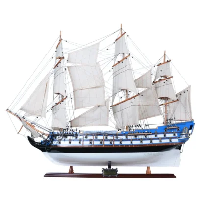 Le Protecteur Medium Admiral Line | Fully Assembled