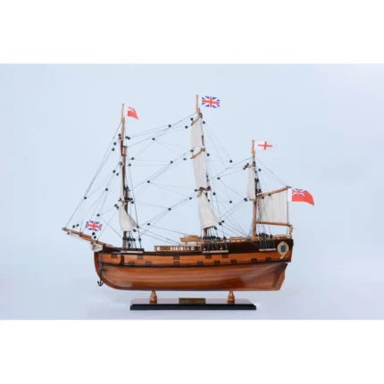 HMS Endeavour Small Captain Line | Fully Assembled