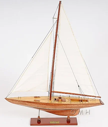 Columbia Yacht L