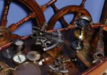 Beetles Compass w leather case — view 8