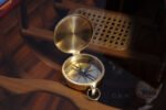 Lid Compass Brass — view 3