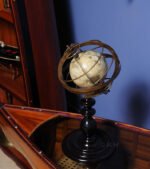Globe in Brass rings — view 5