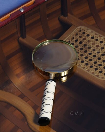 Magnifier in wood box- 4 inches — view 1