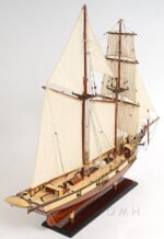 Harvey Ship Model Captain Line